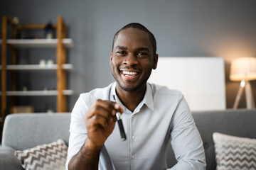 Man Vaping E Cigarette