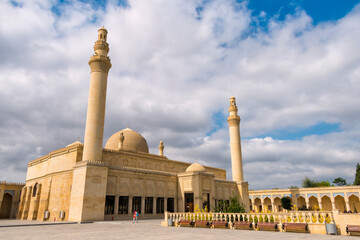 Fototapeta na wymiar Juma mosque, Baku, Azerbaijan