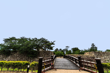 初夏の松代城の東不明門橋の風景