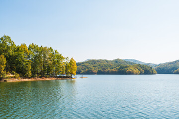 Obraz premium 횡성호수길 가을풍경 