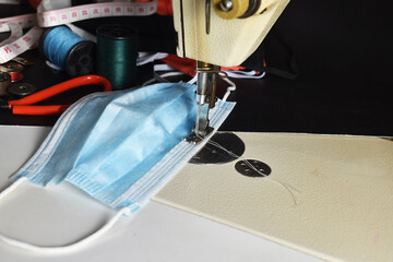 The COVID-19 anti-diffusion mask sewing process is ideal for presentations.