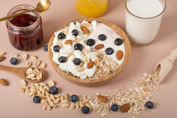 cottage cheese breakfast. healthy breakfast