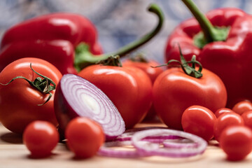 Rotes Gemüse für Pasta in Küche 