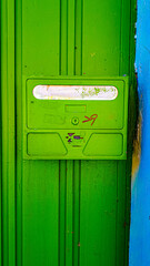 일상을 걷다보면 발견하는 아쉽게도 사라지는 것들에 관하여 나의 마음을 담아 내어본다. 너희의 흔적은 그 삶은 모조리 어디로 사라진것인가. 우리는 그 숱하게 많은 삶들을 통하여 어디로 사라졌으며 그 많은 인생은 도대체 무엇이었는지 지금 무엇으로 남았는지.