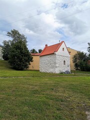 Obraz premium old house in the countryside