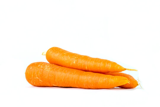 carotte sur fond blanc © FOOD&COOK