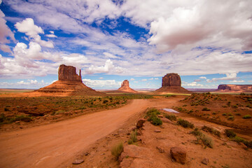 road view, monument valley, Navajo, USA