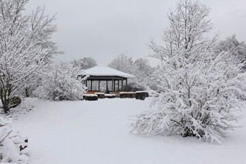 Treuchtlingen - Kurpark - Pavillon im Winter mit Nebel