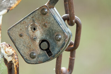 Altes verrostetes  Vorhängeschloss