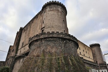 Fototapeta na wymiar Napoli - Torre Beverello da via Acton