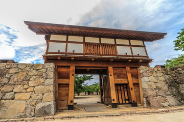 初夏の松代城の太鼓門