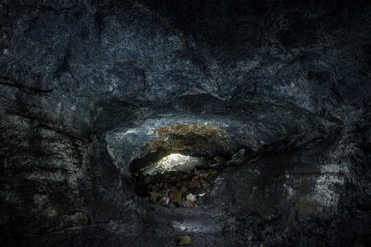 Rock formations at Ole's Cave