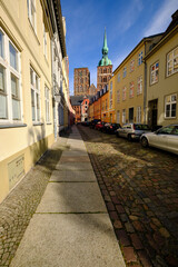 Blick zur Sankt-Nikolai-Kirche und dem Rathaus in der Weltkulturerbe- und Hansestadt Stralsund, Mecklenburg-Vorpommern, Deutschland