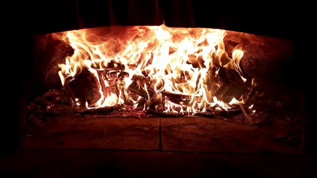 Il fuoco da sempre crea una atmosfera e un clima particolare.
