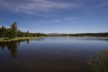 Fototapeta na wymiar Lake in Yellowstone Nationalpark