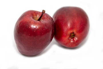 Fototapeta na wymiar Red apples isolated on white