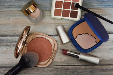 Luxury make up set	
