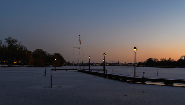 Alster winter blue hour