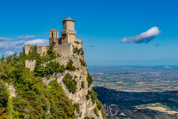 Fototapeta na wymiar La Rocca, also known as Guaita or Prima Torre, is the largest and the oldest of the three fortresses that dominate the city of San Marino, in the Republic of the same name