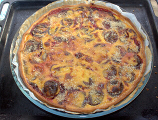 tarte aux prunes rouges d'été