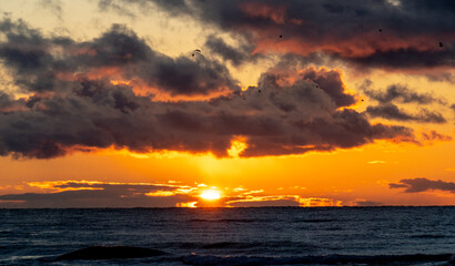 Sonnenaufgang im Winter an der Ostsee, Grömitz, Schleswig Holstein, Deutschland