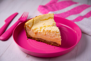Soft cheesecake with cookie base