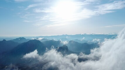 雲海・冬・雪山・ドローン・空撮