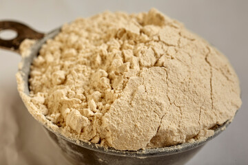 Vital wheat gluten powder