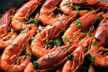 Gamberoni in padella al brandy 