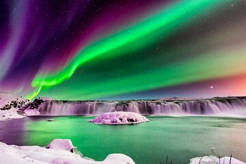 Strong northern lights in Iceland, Faxafoss