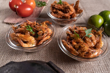Shrimp, seadfoof to restaurants. Fried frish. 