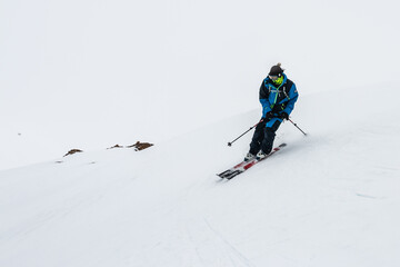 Fototapeta na wymiar Ski freeride in the Beaufortain, French Alps, France
