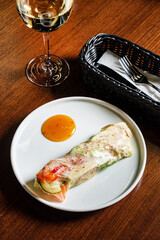 spring roll with fresh vegetables and sauce