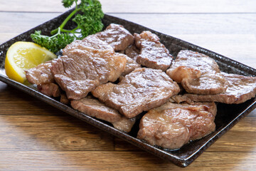 牛カルビの焼肉