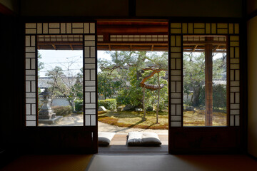 岩倉具視幽棲旧宅　主屋から庭を望む　京都市岩倉