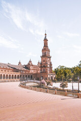 Fototapeta premium Torre Sur de la Plaza España de Sevilla, Andalucia España