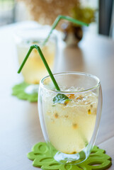 夏に最適パッションフルーツソーダ