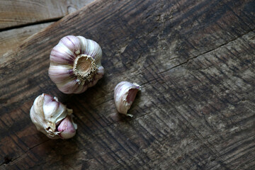 garlic on a board