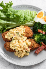 ササミ肉フライのタルタルソース