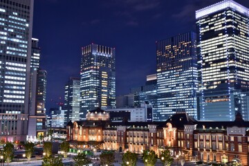 東京駅　夜景