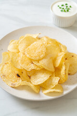 potato chips with sour cream
