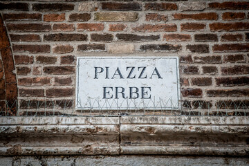 Piazza Erbe (Piazza Erbe) in Verona. Veneto, Italy