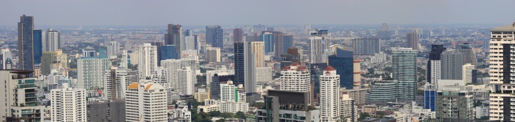 Fototapeta na wymiar Panorama aerial view of downtown urban area of Bangkok for cityscape and development concept