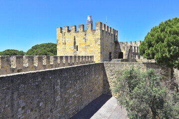 Fototapeta na wymiar Saint George Castle (Sao Jorge Castle) in Lisbon, Portugal