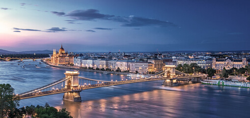 Fototapeta na wymiar View on Budapest in sunset
