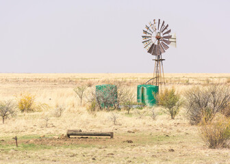 Water reservoir tanks with windmill