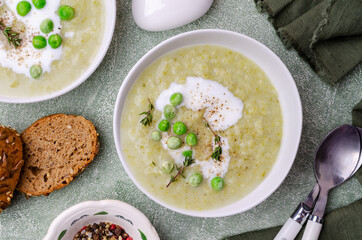 Thick vegetable soup with yogurt