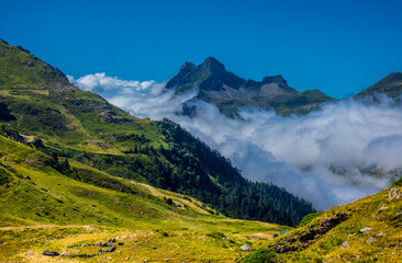 Pirineos franceses desde el tren turístico de Artouste