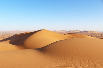 Fototapeta na wymiar sand dunes Erg Chebbi 