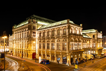Fototapeta na wymiar Photo of the Vienna Opera House in Austria.